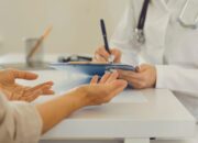Surat Sehat Dokter: Keperluan untuk Melamar Kerja/Kuliah di Tahun 2025